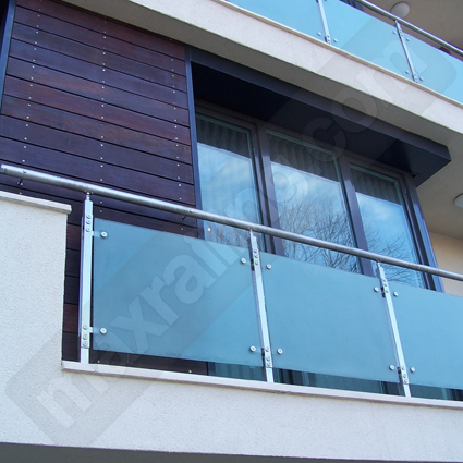 Парапети за тераса